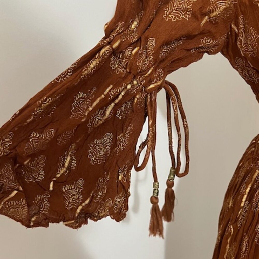 Brown Boho Maxi Dress with V-Neck - Picture 4 of 9